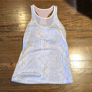 Lululemon snake pattern jog top
